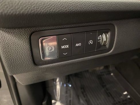 New 2026 Chevrolet Traverse RS w/ LPO, Floor Liner Package AWD/4WD image 34
