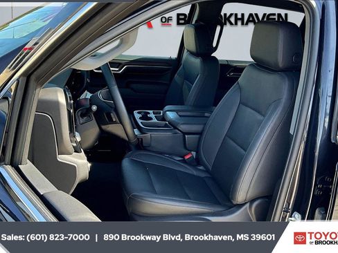 Used 2024 GMC Sierra 1500 SLT AWD/4WD image 18