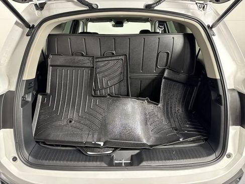 Certified 2025 Honda Pilot Touring image 36