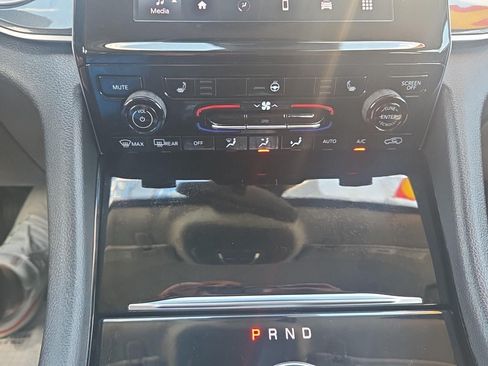 Used 2023 Jeep Grand Cherokee L Laredo w/ Luxury Tech Group I AWD/4WD image 13