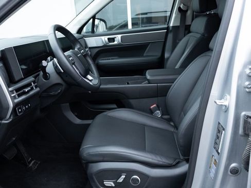Used 2025 Hyundai Santa Fe SEL AWD/4WD image 18