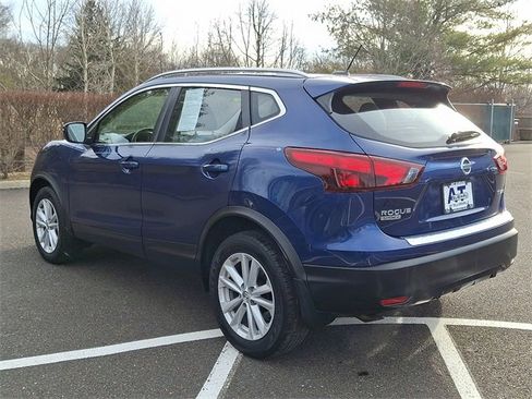 Used 2018 Nissan Rogue Sport SV w/ SV All-Weather Package image 4