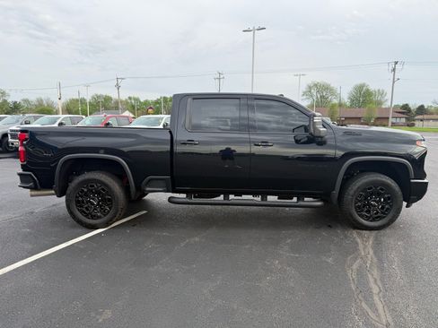 Used 2024 Chevrolet Silverado 2500 LTZ w/ LTZ Plus Package AWD/4WD image 5