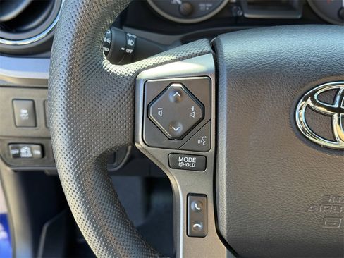 Used 2022 Toyota Tacoma 4x4 Double Cab image 21