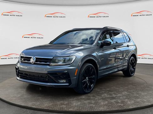 Used 2021 Volkswagen Tiguan SE R-Line AWD/4WD image 1