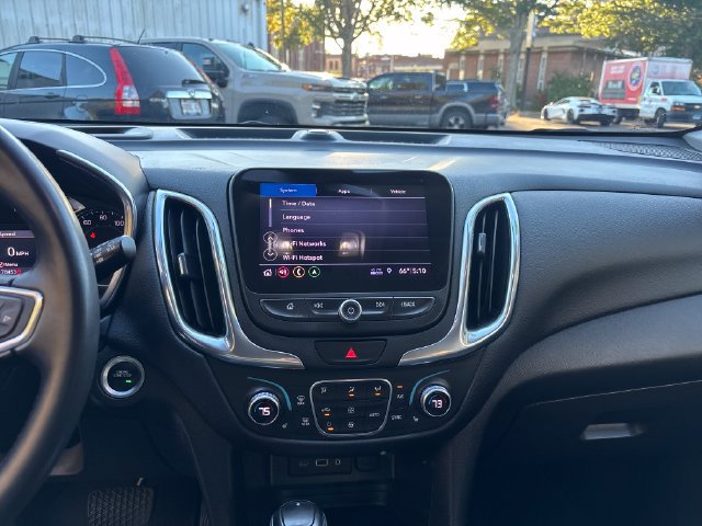 Used 2020 Chevrolet Equinox LT AWD/4WD image 15