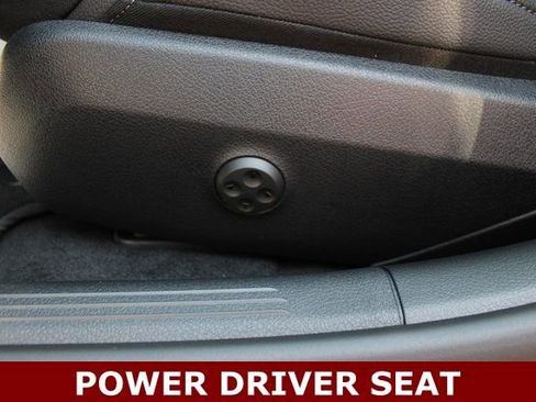 New 2025 Mercedes-Benz C 300 4MATIC Sedan image 12