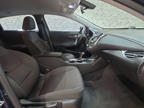 Used 2020 Chevrolet Malibu LT FWD image 9