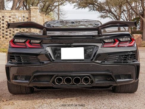 Used 2025 Chevrolet Corvette Z06 w/ Z07 Performance Package image 7