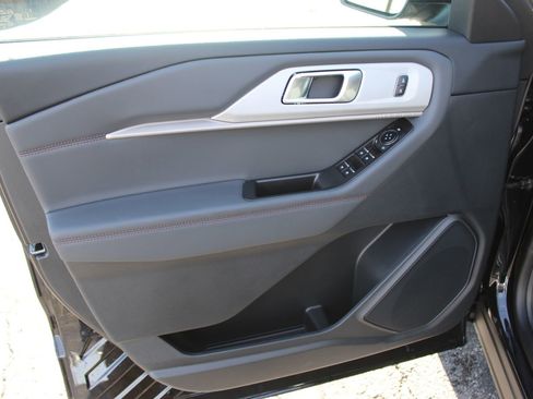 New 2026 Ford Explorer Active image 19