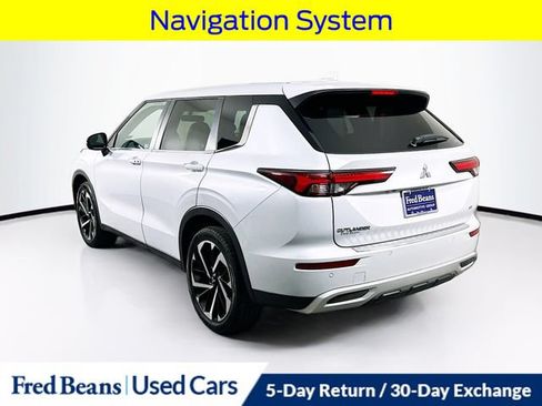 Used 2024 Mitsubishi Outlander SE AWD/4WD image 6