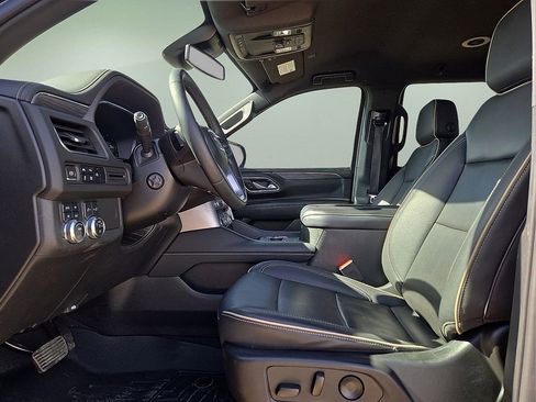 Used 2023 GMC Yukon SLT w/ SLT Luxury Package image 27