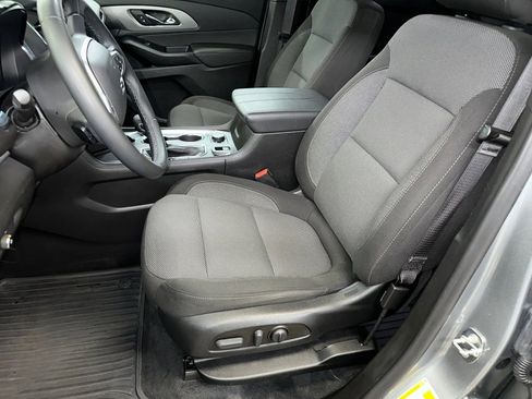Certified 2023 Chevrolet Traverse LT image 5