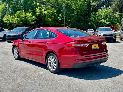 Used 2020 Ford Fusion SE FWD image 5