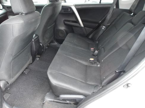 Used 2016 Toyota RAV4 LE AWD/4WD image 20