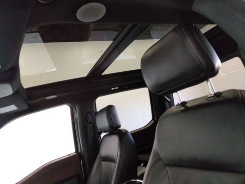 Used 2021 Ford F150 Lariat w/ Equipment Group 502A High image 31