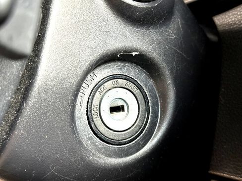 Used 2021 Toyota Corolla SE FWD image 20