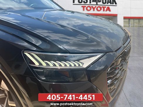 Used 2023 Audi RS Q8 AWD/4WD image 28