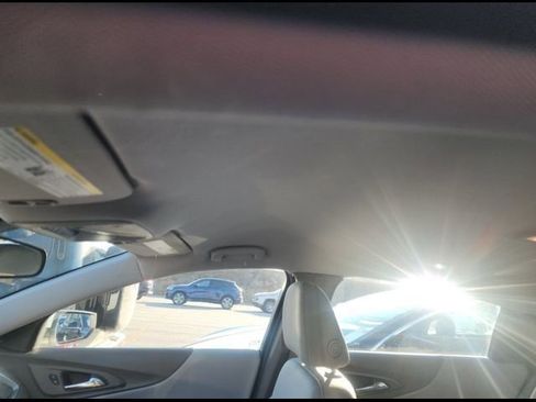 Used 2022 Chevrolet Malibu LT image 13