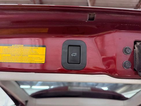 Used 2014 Toyota Sienna LE FWD image 36
