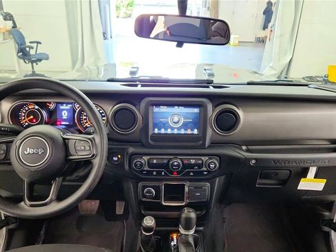 Used 2022 Jeep Wrangler Unlimited Sport AWD/4WD image 26