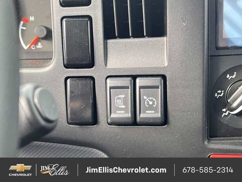 New 2025 Chevrolet Low Cab Forward image 13