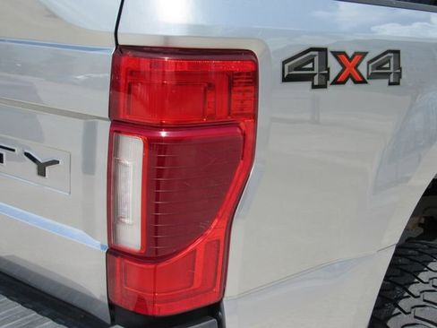 Used 2022 Ford F250 Lariat w/ Lariat Ultimate Package AWD/4WD image 15