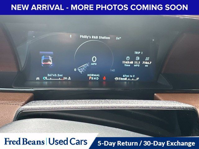 Used 2023 Lincoln Navigator Reserve AWD/4WD image 11