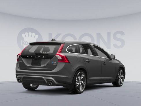 Used 2018 Volvo V60 T5 Dynamic w/ Protection Package image 2