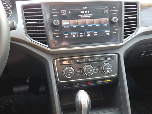 Used 2019 Volkswagen Atlas SE image 14