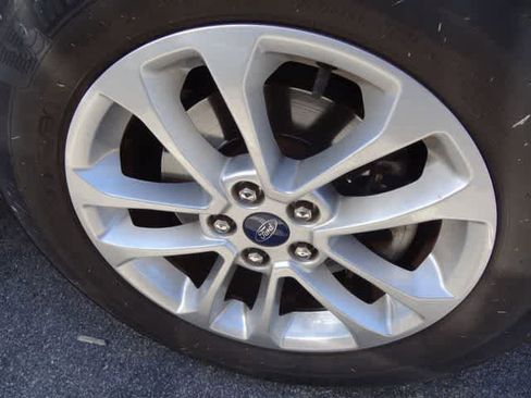 Used 2021 Ford Escape SE w/ Convenience Package FWD image 12