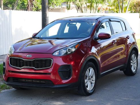 Used 2019 Kia Sportage LX FWD image 4