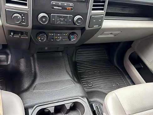 Used 2022 Ford F250 XL w/ STX Appearance Package AWD/4WD image 17