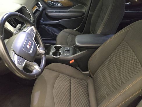 Used 2019 GMC Terrain SLE w/ Driver Convenience Package FWD image 17