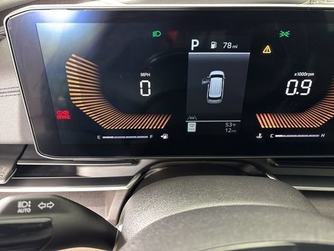 New 2026 Kia Carnival EX FWD image 23