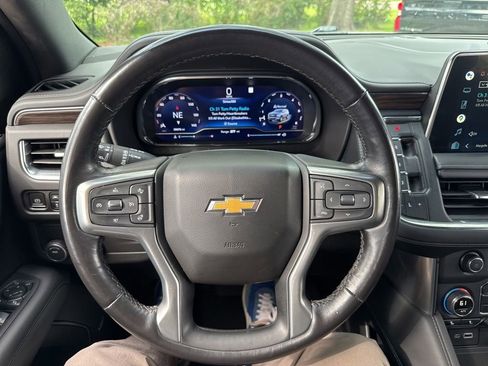 Used 2022 Chevrolet Tahoe LT w/ Luxury Package RWD image 33