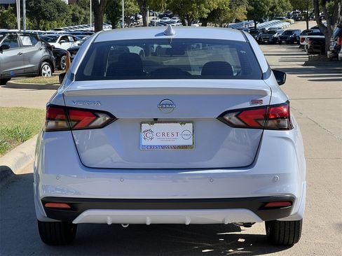 New 2025 Nissan Versa SR w/ Trunk Package image 5