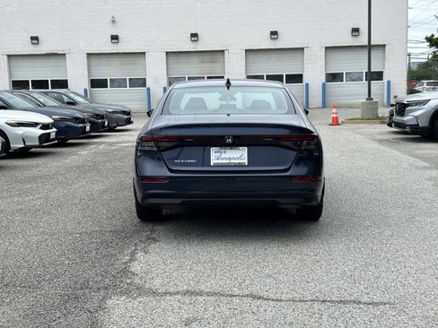 Certified 2023 Honda Accord EX image 22