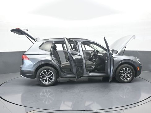 Used 2021 Volkswagen Tiguan S image 67