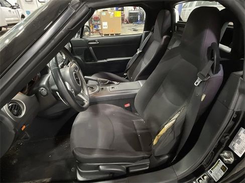 Used 2012 MAZDA MX-5 Miata Touring image 17