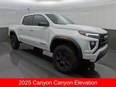Used 2025 GMC Canyon Elevation w/ Convenience Package