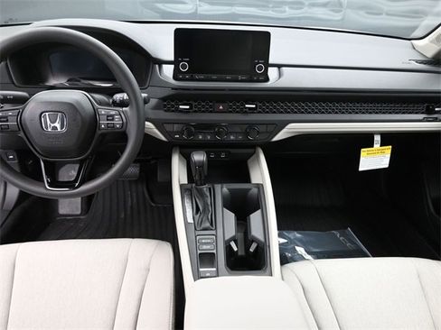 New 2025 Honda Accord SE image 22