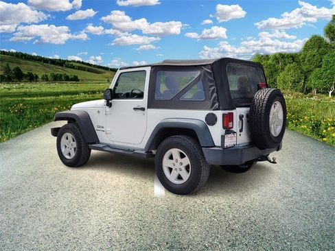 Certified 2018 Jeep Wrangler Sport image 3
