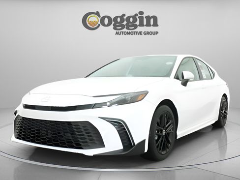 New 2026 Toyota Camry SE FWD image 32