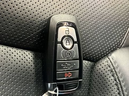 Used 2025 Ford F150 Platinum AWD/4WD image 20