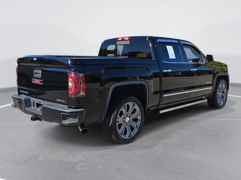 Used 2017 GMC Sierra 1500 Denali w/ Denali Ultimate Package image 5