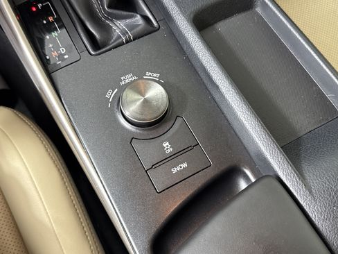 Used 2015 Lexus IS 250 RWD image 22