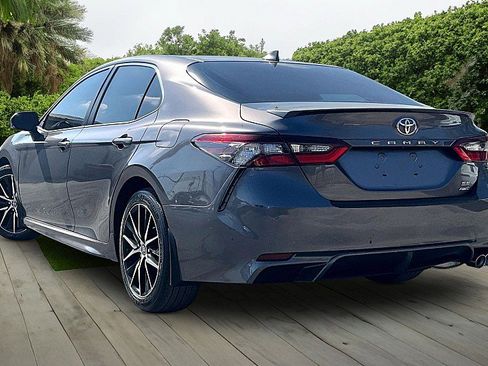 Used 2021 Toyota Camry SE w/ Cold Weather Package image 24