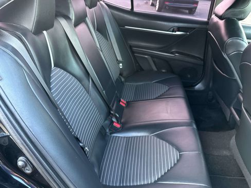 Used 2021 Toyota Camry SE FWD image 16