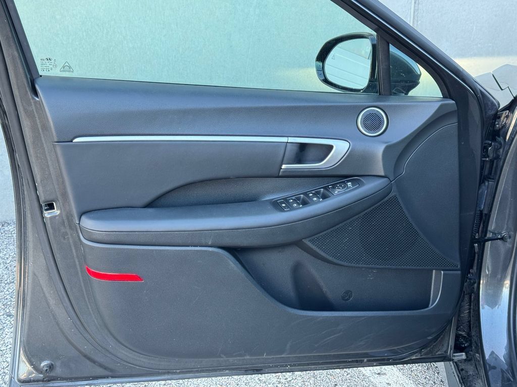 Used 2025 Hyundai Sonata SEL FWD image 18
